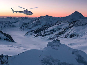 Jungfraujoch Rundflug mit Helikopter bei Abendstimmung