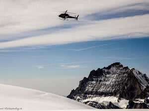 Helikopter bei Rundflug