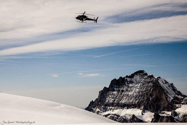 Helikopter bei Rundflug