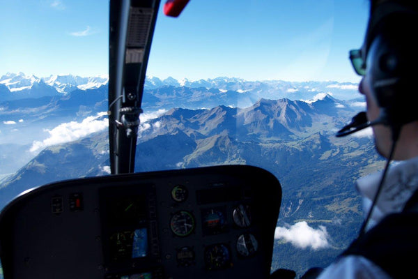 Alpenrundflug mit Sicht aus Helikopter